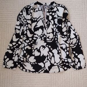 NIC+ZOE Black and White Patterned Blouse